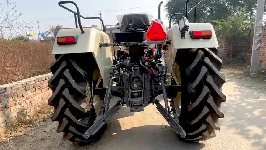 Swaraj 855 FE 4WD - Hydraulics & PTO