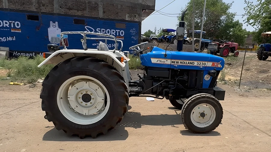 Overview New Holland 3230 NX - Overview