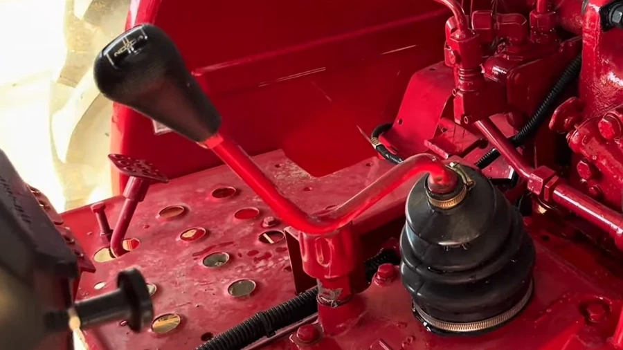 Transmission & Gearbox Mahindra 585 DI XP Plus - Transmission & Gearbox