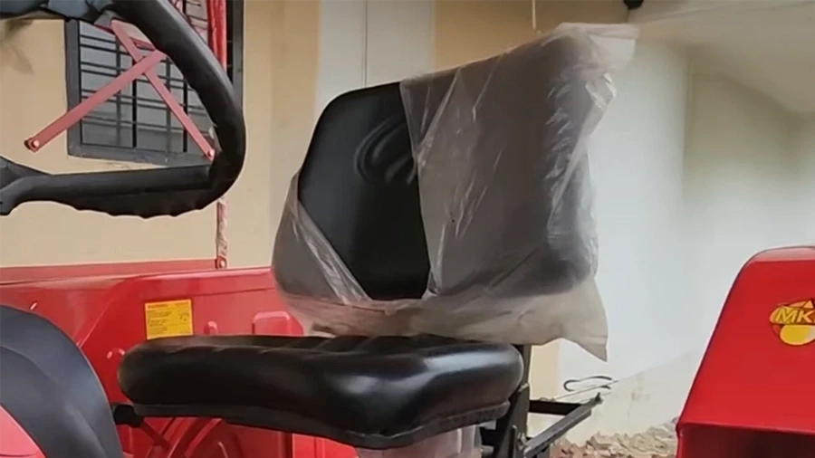 Comfort & Safety Mahindra 265 DI XP Plus - Comfort & Safety