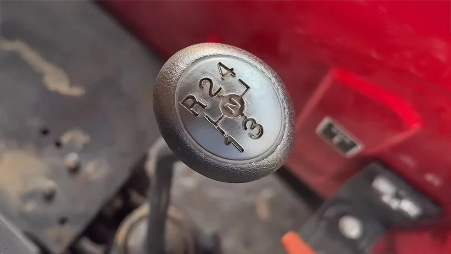 Mahindra YUVO TECH Plus 575 - Transmission & Gearbox