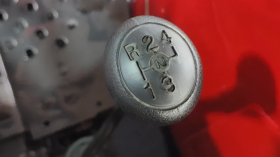 Transmission & Gearbox Mahindra YUVO TECH Plus 585 - Transmission & Gearbox