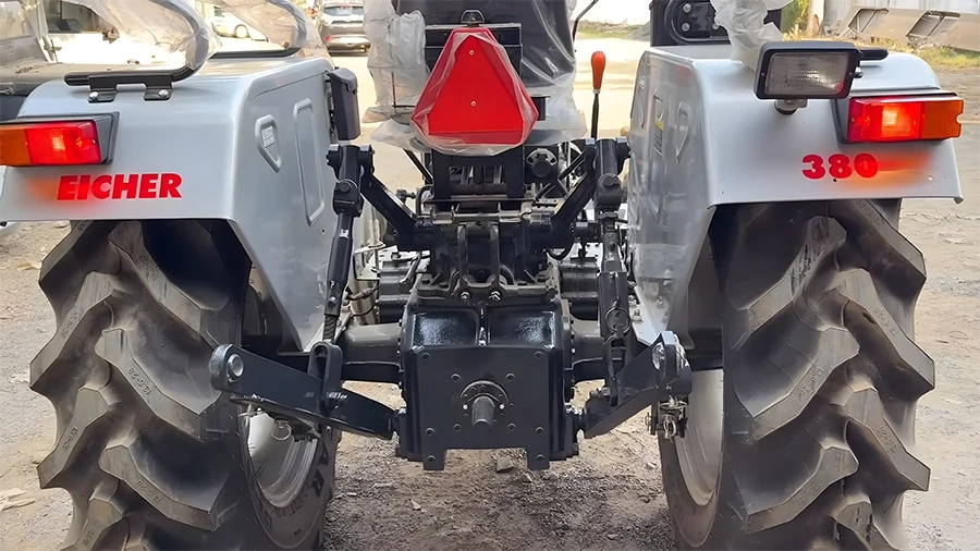 Eicher 380 - Hydraulics & PTO