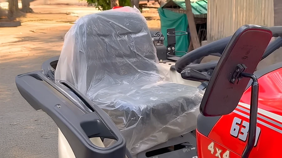 Swaraj Target 630 - Driver Seat