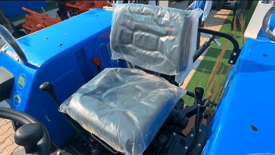 Driver Seat Sonalika DI 55 DLX - Driver Seat