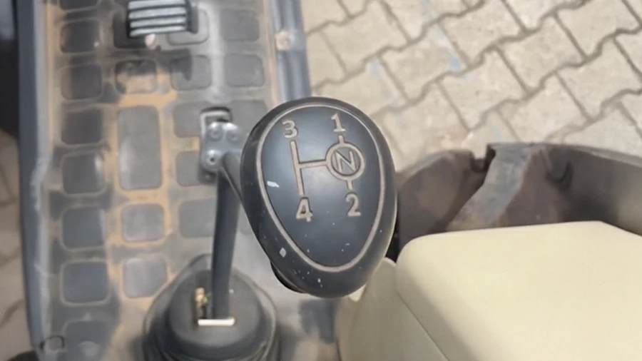Swaraj 963 FE 4WD - Transmission & Gearbox