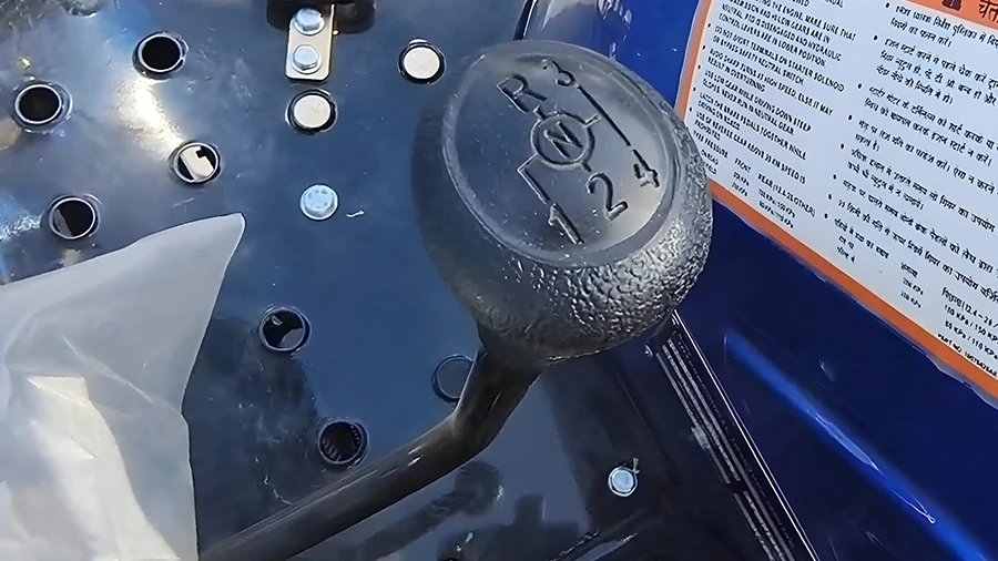 Transmission & Gearbox Sonalika Tiger DI 50 4WD - Transmission & Gearbox
