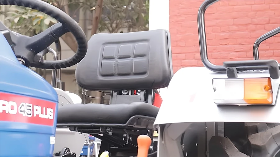 Comfort & Safety Powertrac Euro 45 Plus 2WD - Comfort & Safety