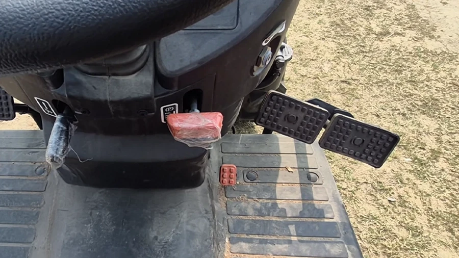 Mahindra Oja 2130 4WD - Safety Brake