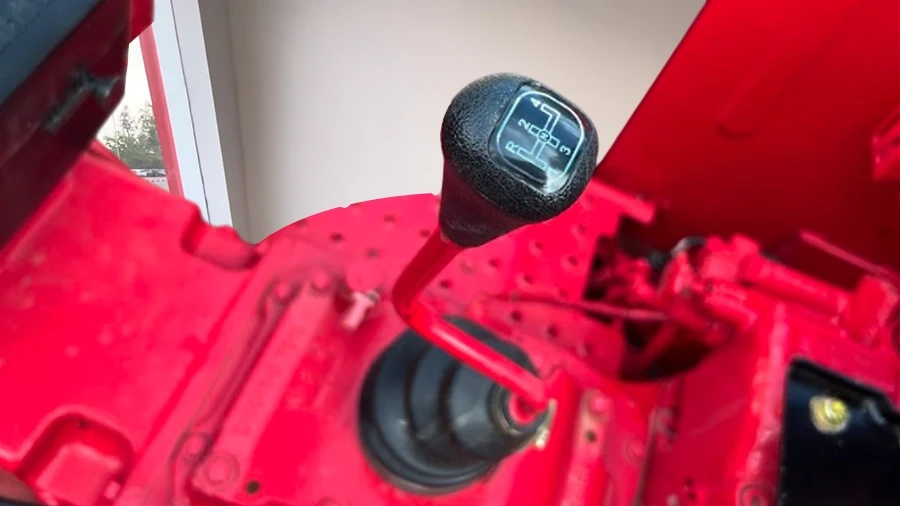 Transmission & Gearbox Mahindra 275 DI XP Plus - Transmission & Gearbox