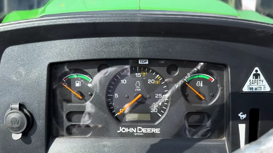 John Deere 5105 - Display