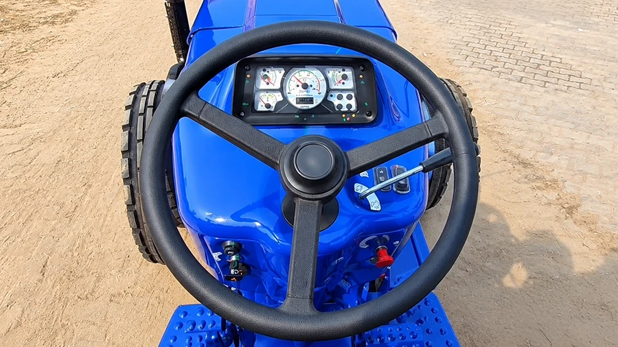 Farmtrac Powermaxx 6055 - Steering