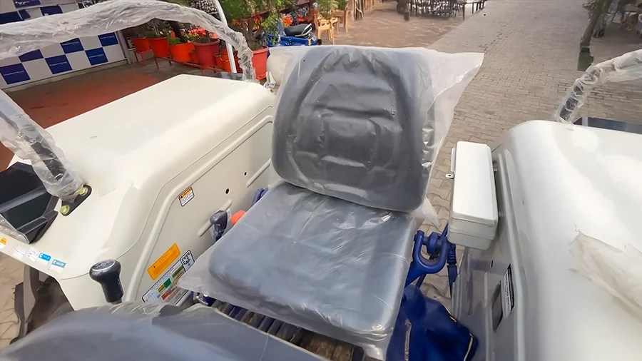 Farmtrac 45 - Driver Seat