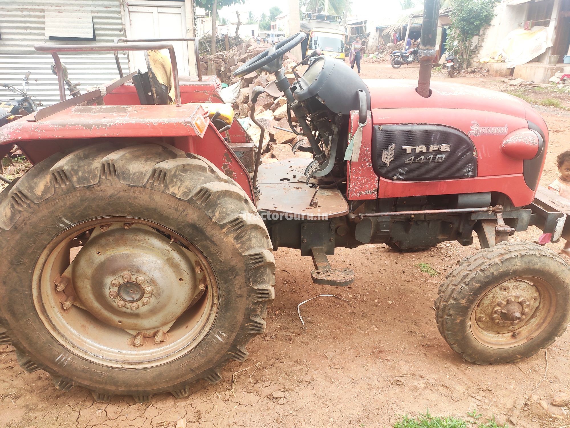 Massey Ferguson 4410 DI