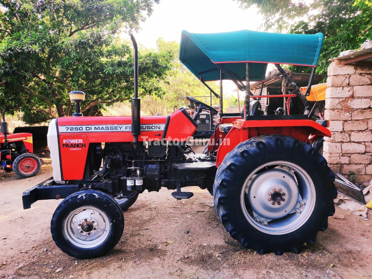 Get Second Hand Massey Ferguson 7250 DI Tractor in Good Condition - 3213