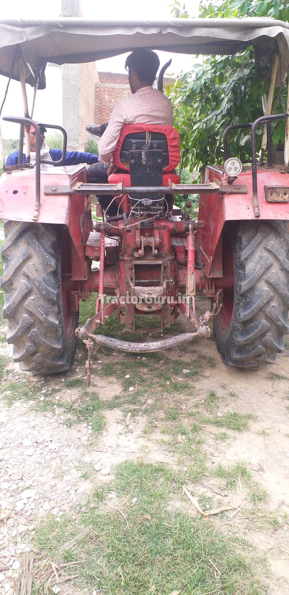 Mahindra 275 DI SARPANCH