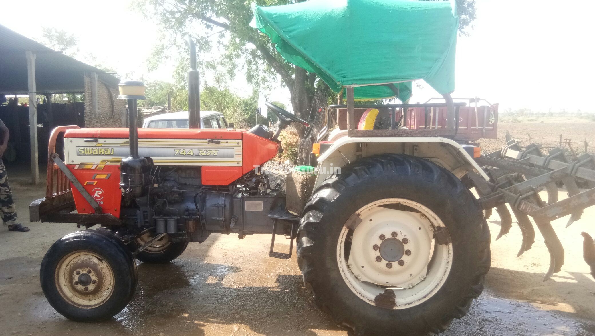 Swaraj 744 XM
