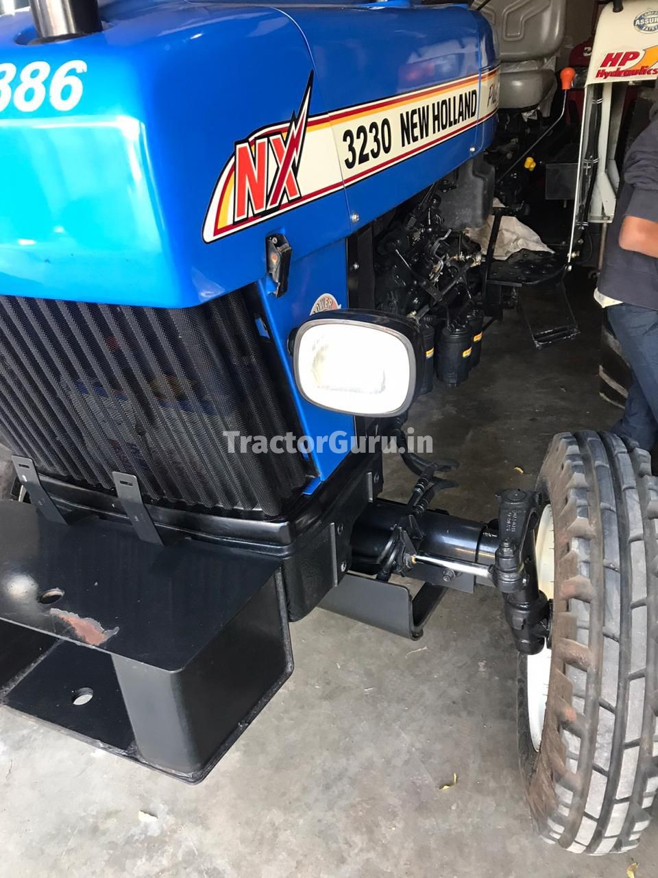 New Holland 3230