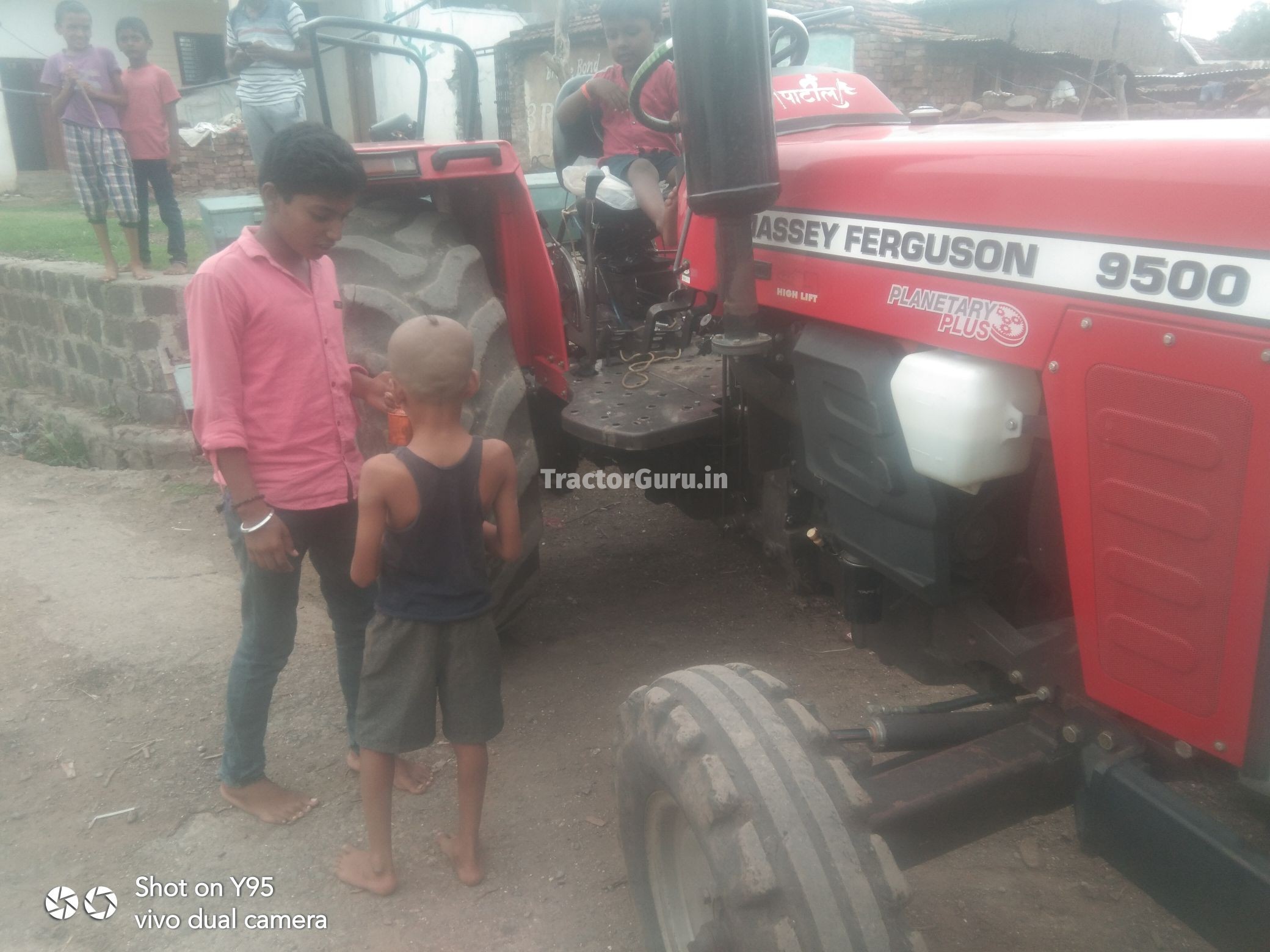 Massey Ferguson 9500 DI