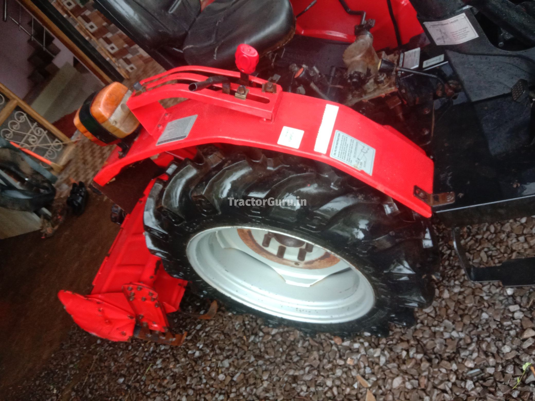 VST Shakti 270 4WD 