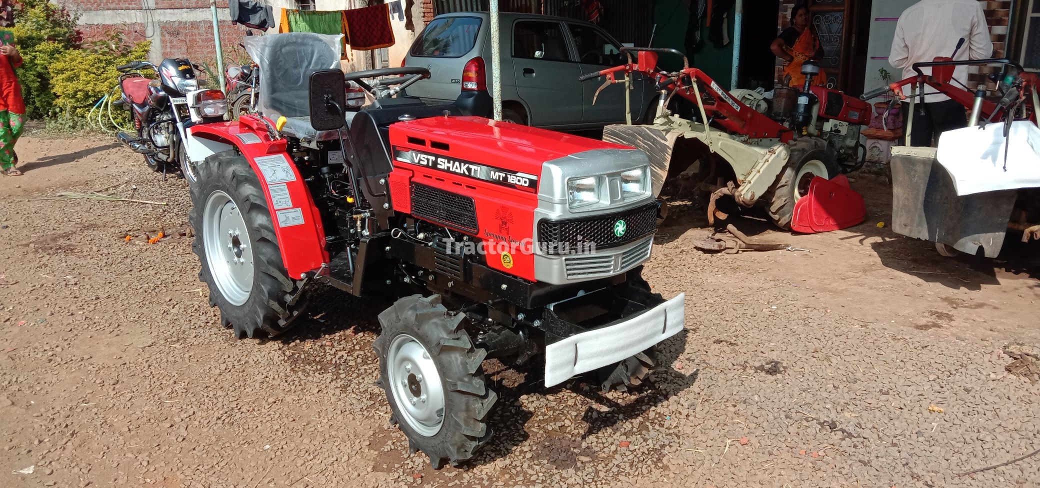 VST Shakti 180 4WD