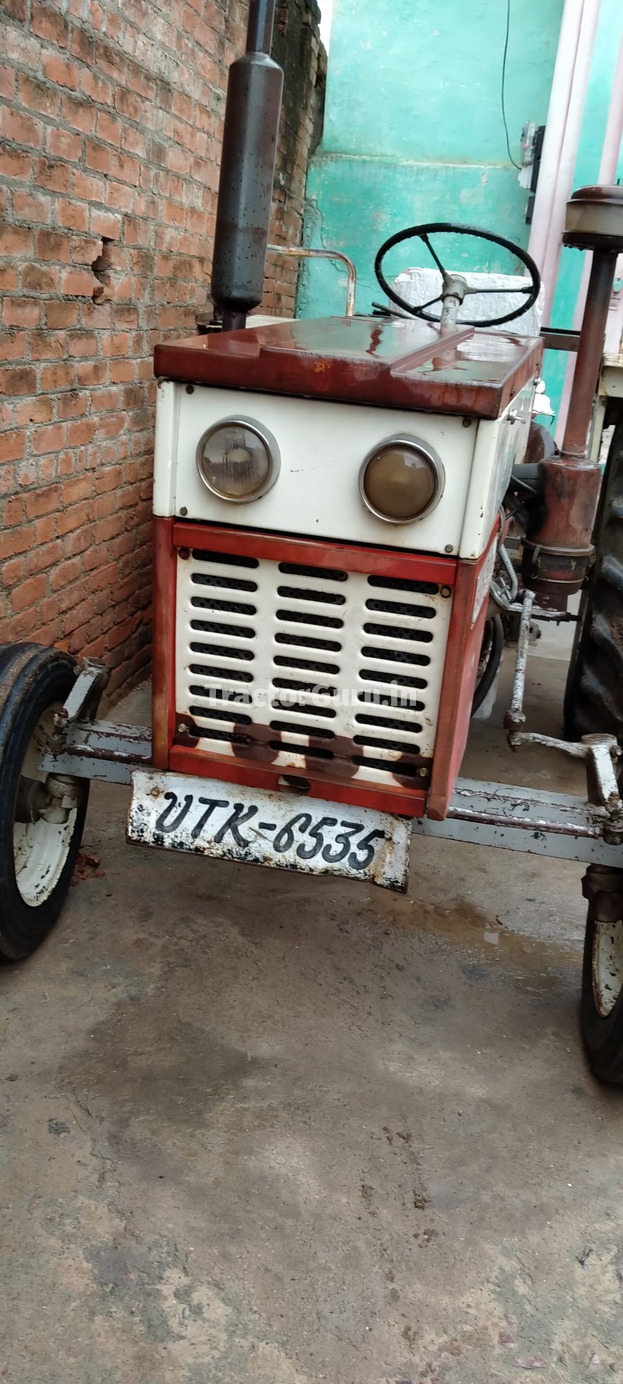 Swaraj 724 FE