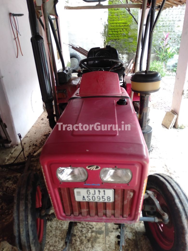 Mahindra 215 DI YUVARAJ