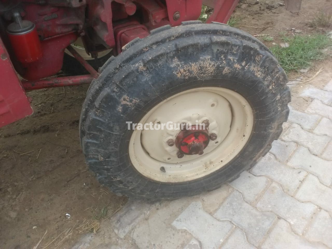 Mahindra 275 DI TU