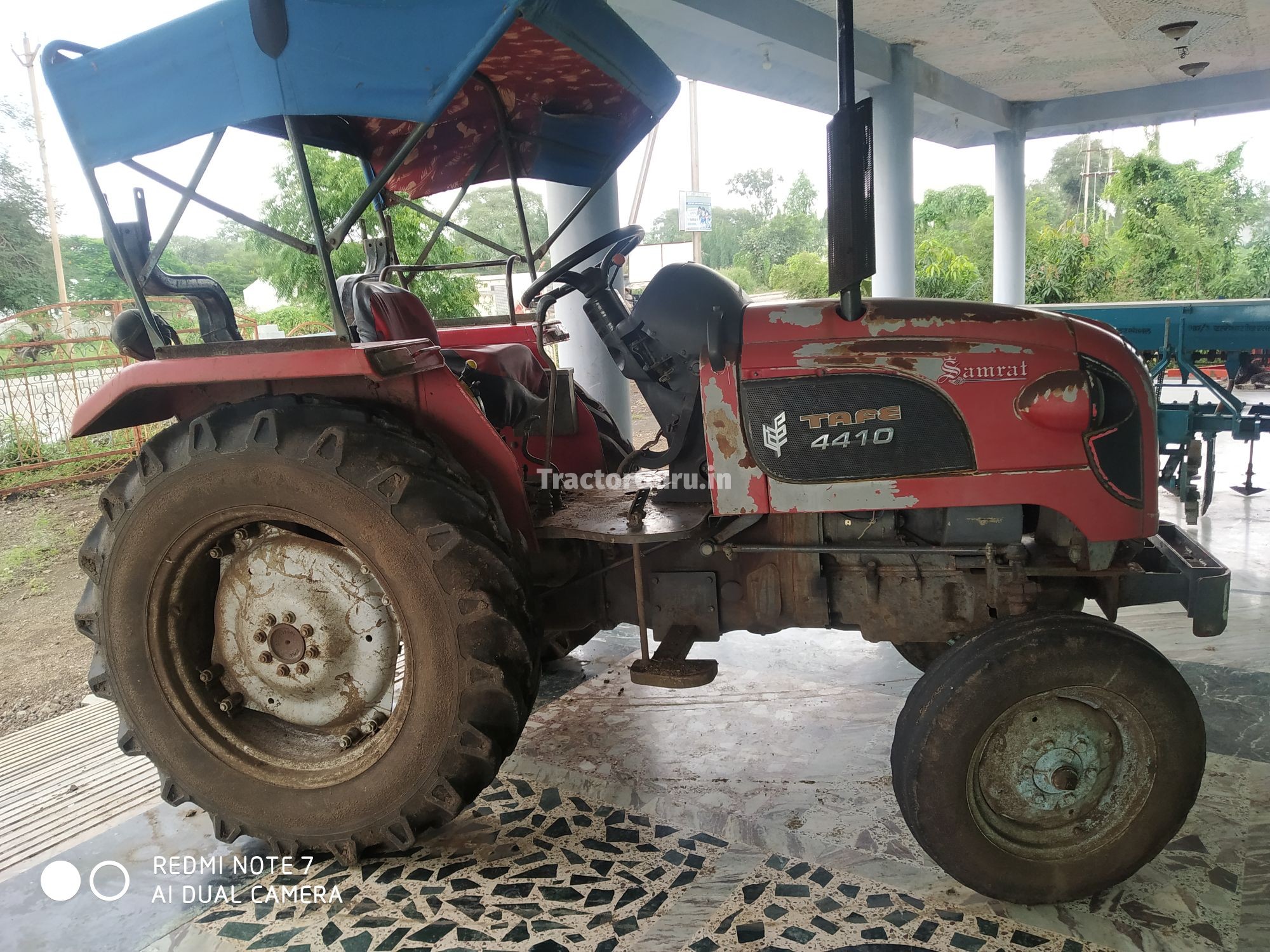 Massey Ferguson 4410 DI
