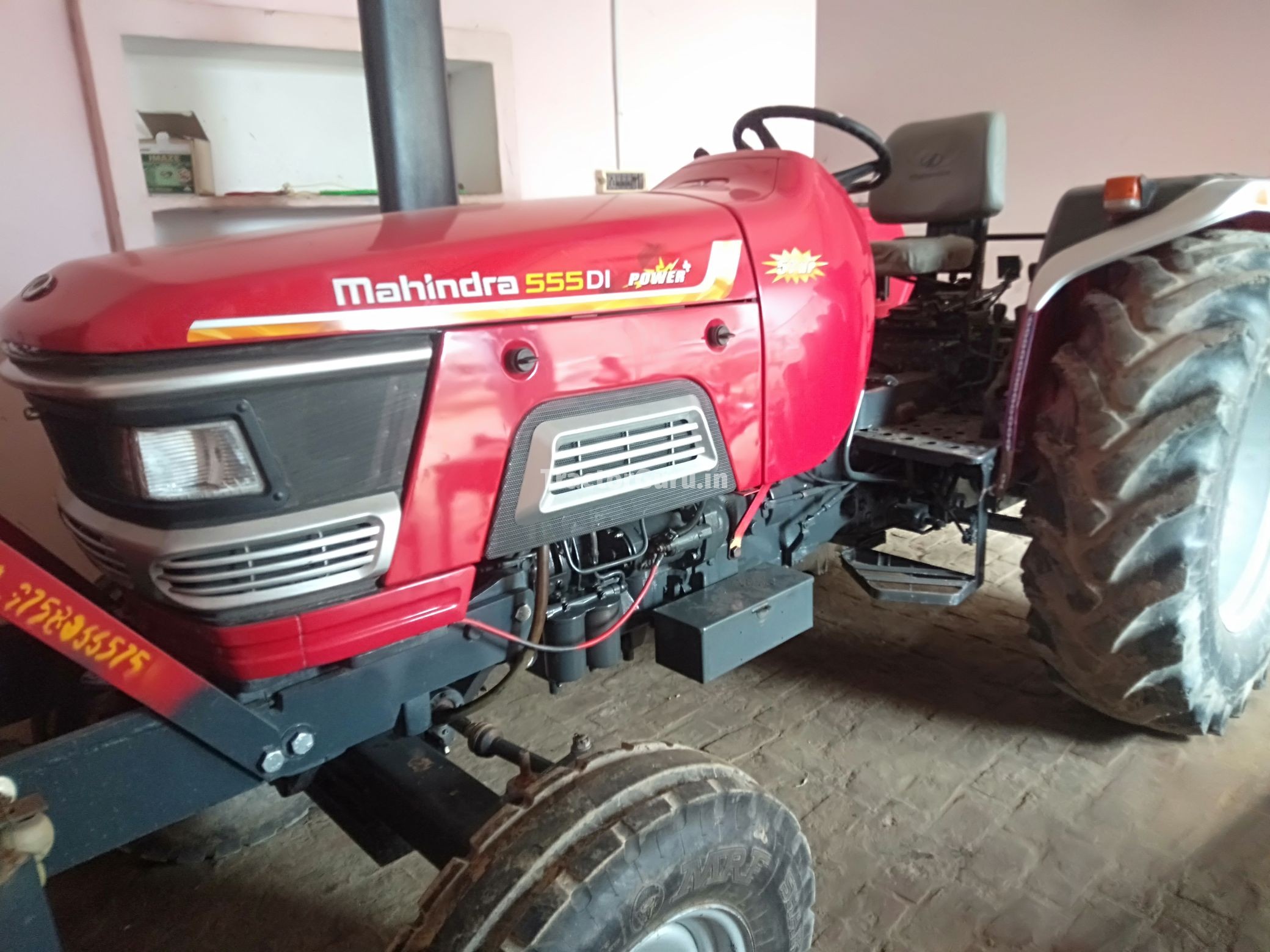 Mahindra 555 DI POWER PLUS