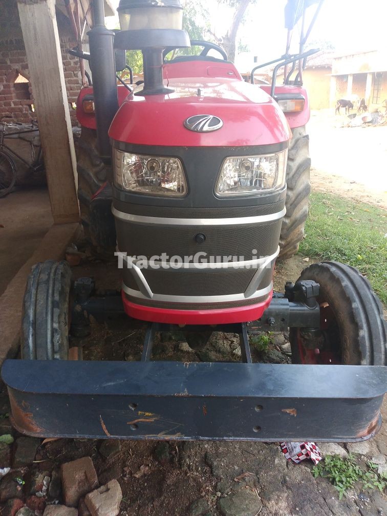 Mahindra 415 DI YUVO