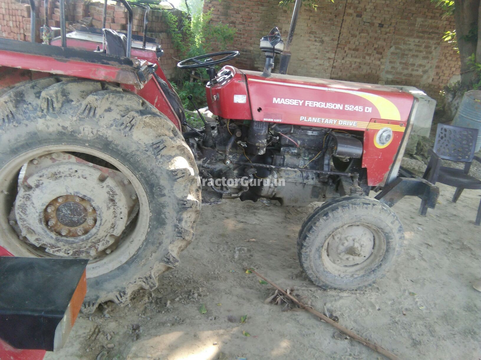 Massey Ferguson 5245 DI