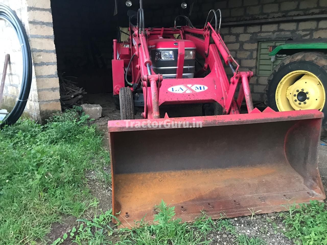 Mahindra 605 DI-PS  NOVO
