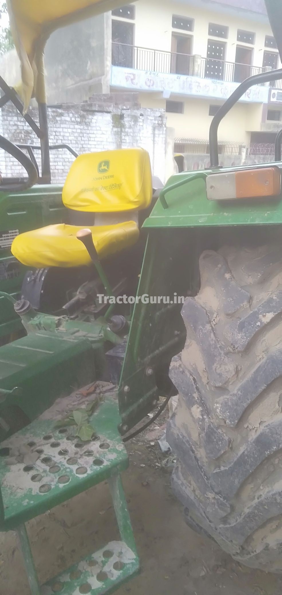 John Deere 5310