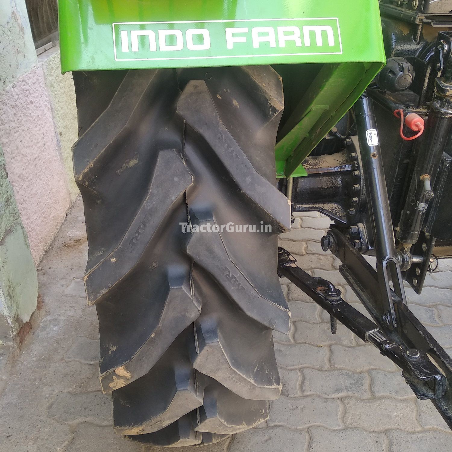 Indo Farm 3035 DI
