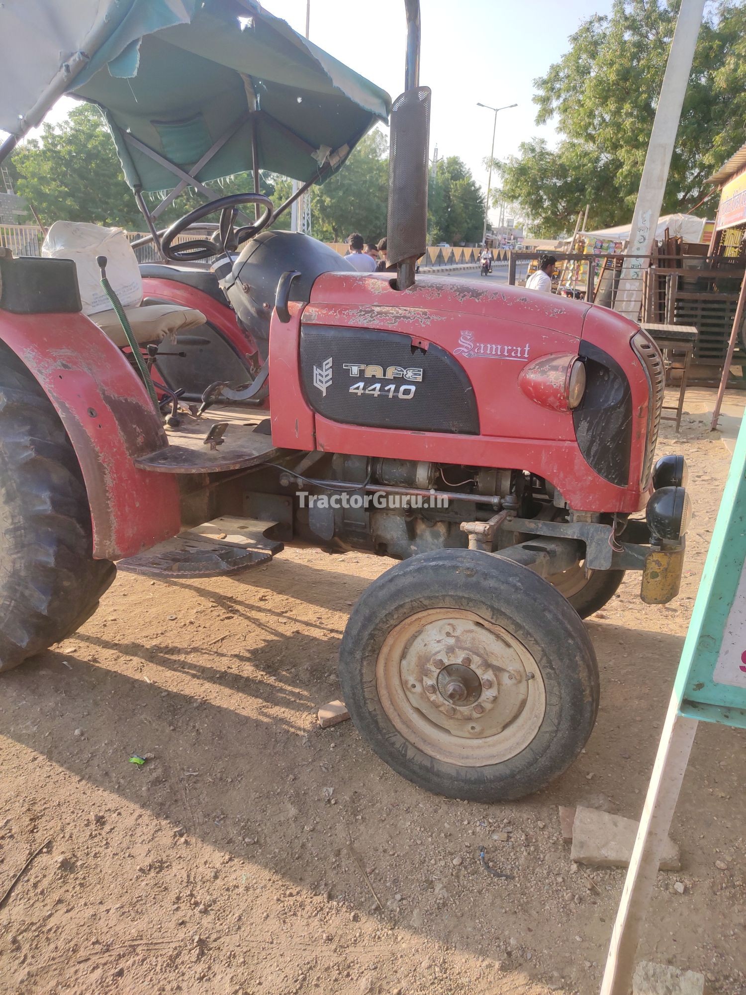 get-second-hand-tafe-4410-tractor-in-good-condition-4885