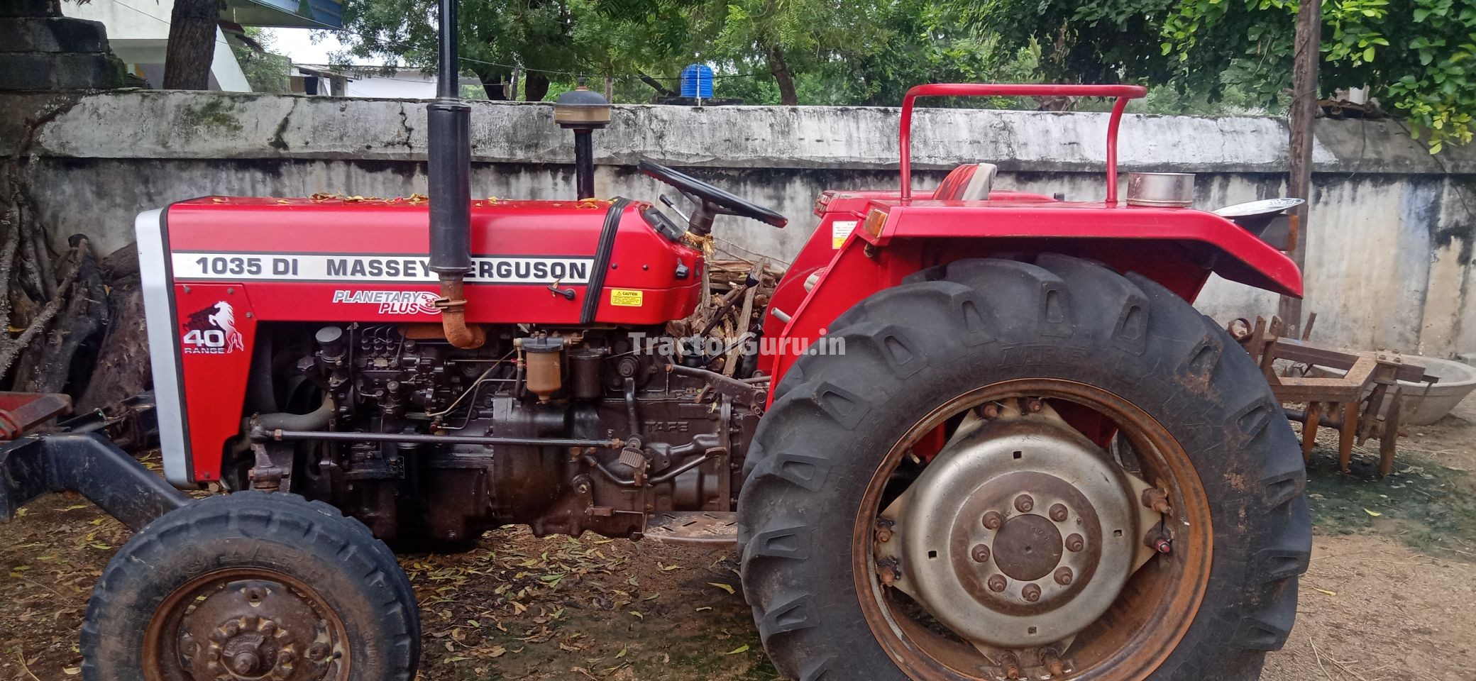 Massey Ferguson 1035 DI
