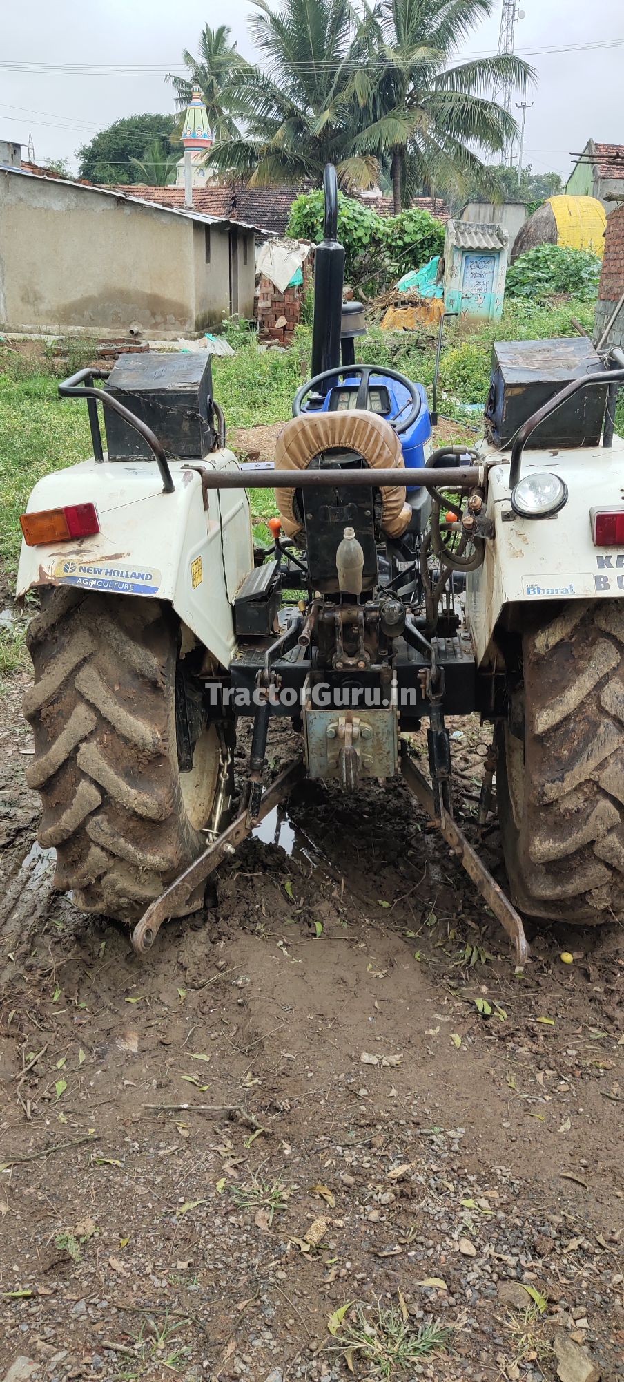New Holland 3230
