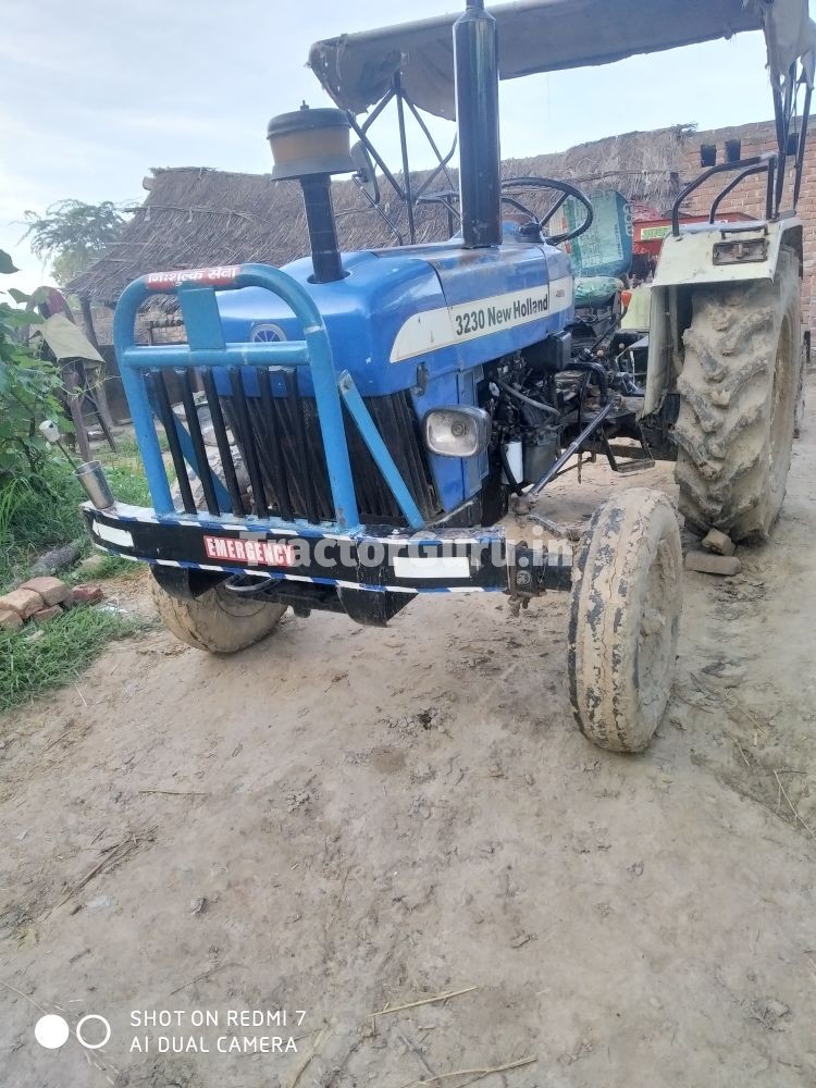 New Holland 3230
