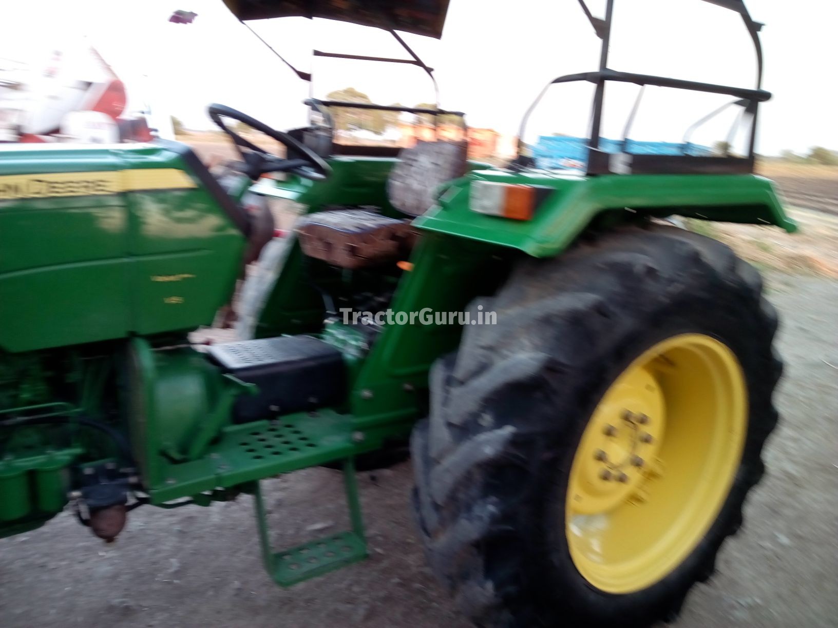 John Deere 5050 D