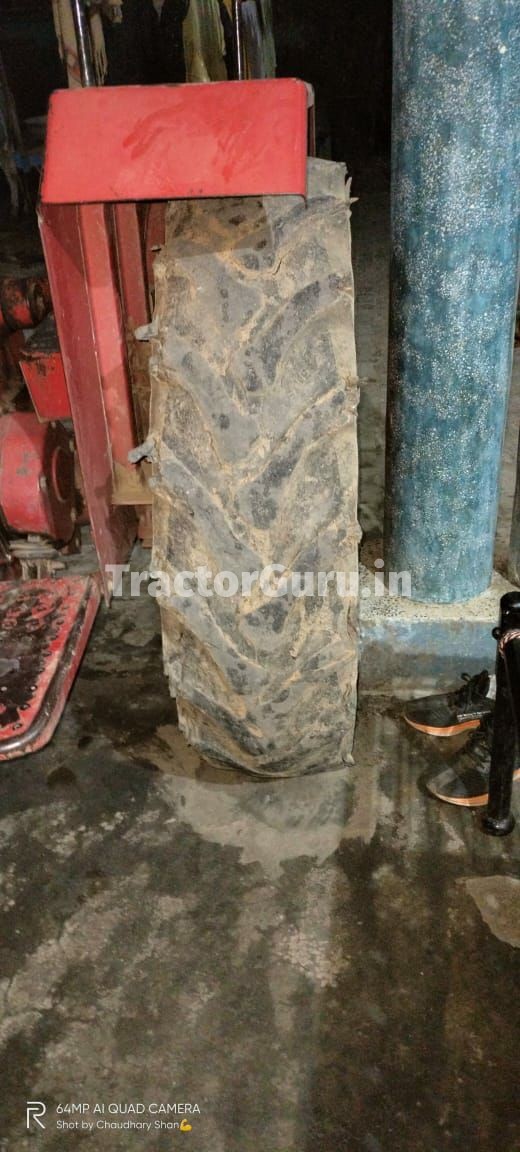 Mahindra 225 JIVO