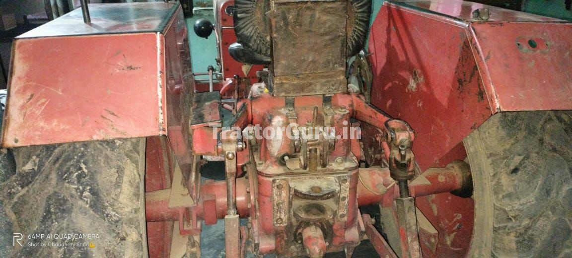 Mahindra 225 JIVO