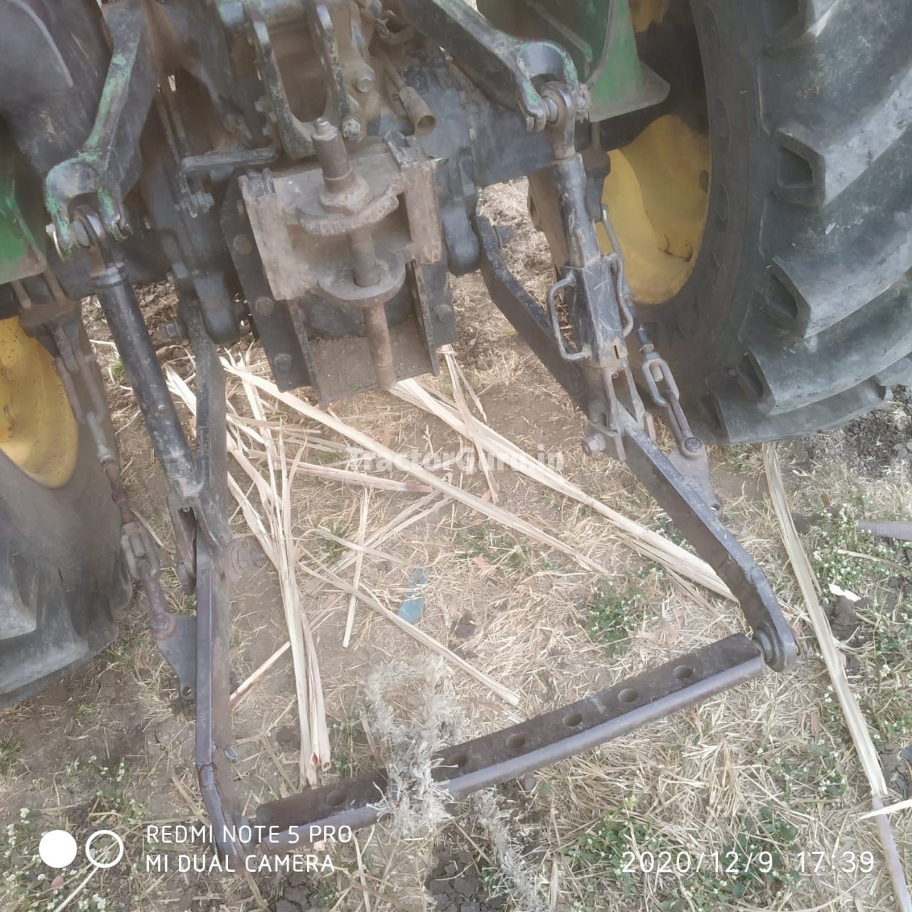 John Deere 5204