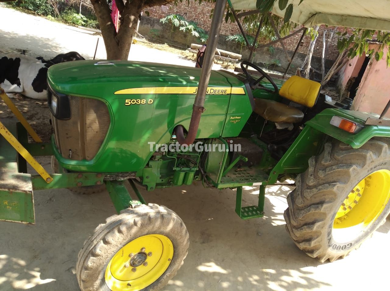 John Deere 5038 D