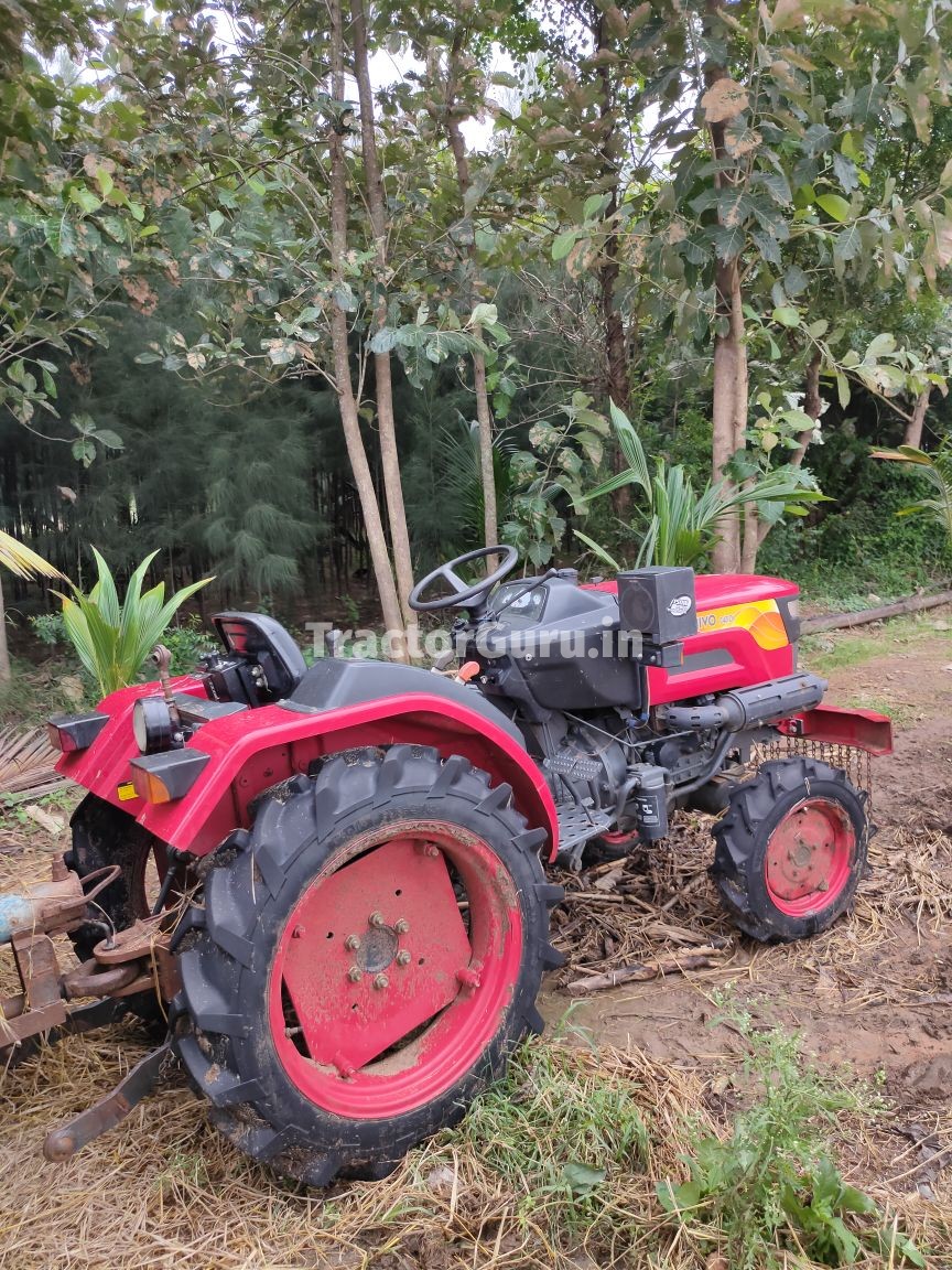 Mahindra  245 JIVO