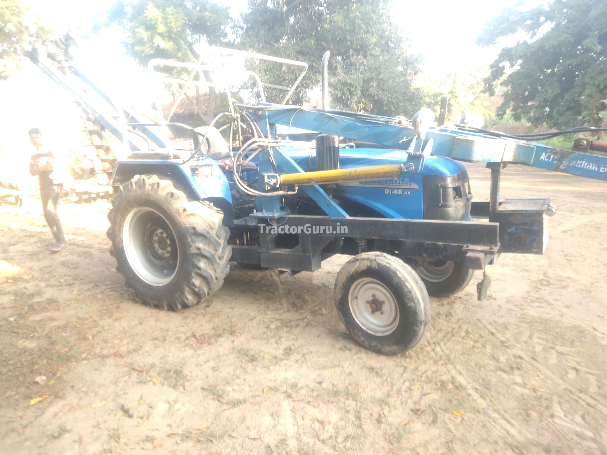 Sonalika 60 RX(4CYL)