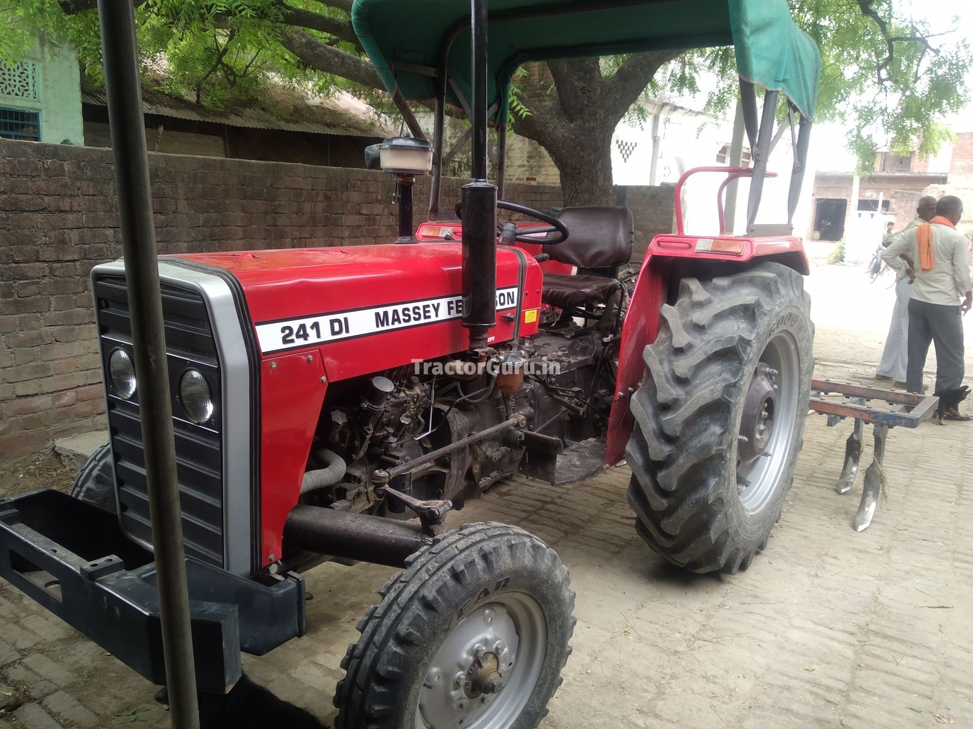 Massey Ferguson 241 DI