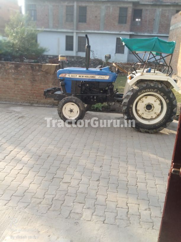New Holland 3037 DI