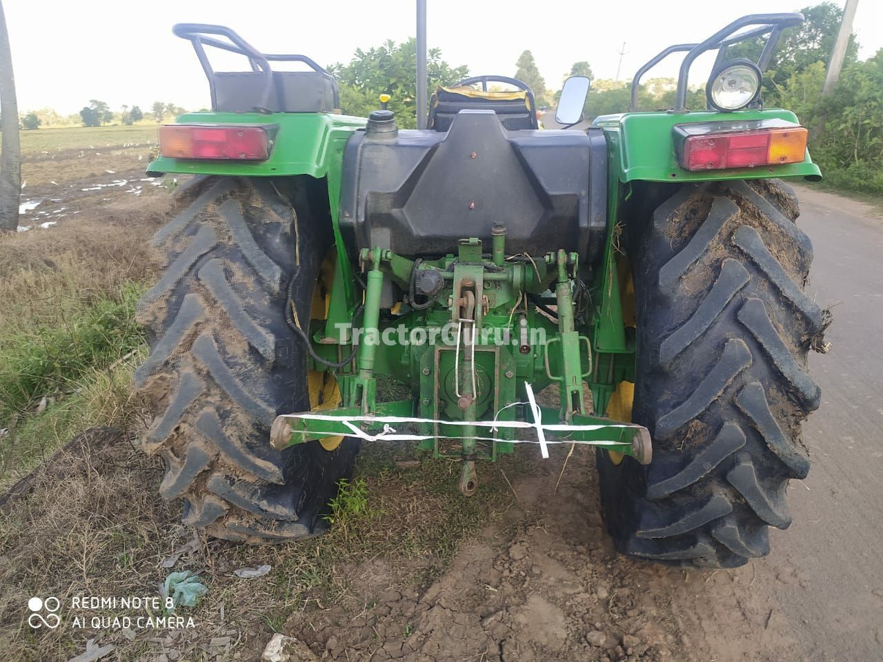 John Deere 5050 E
