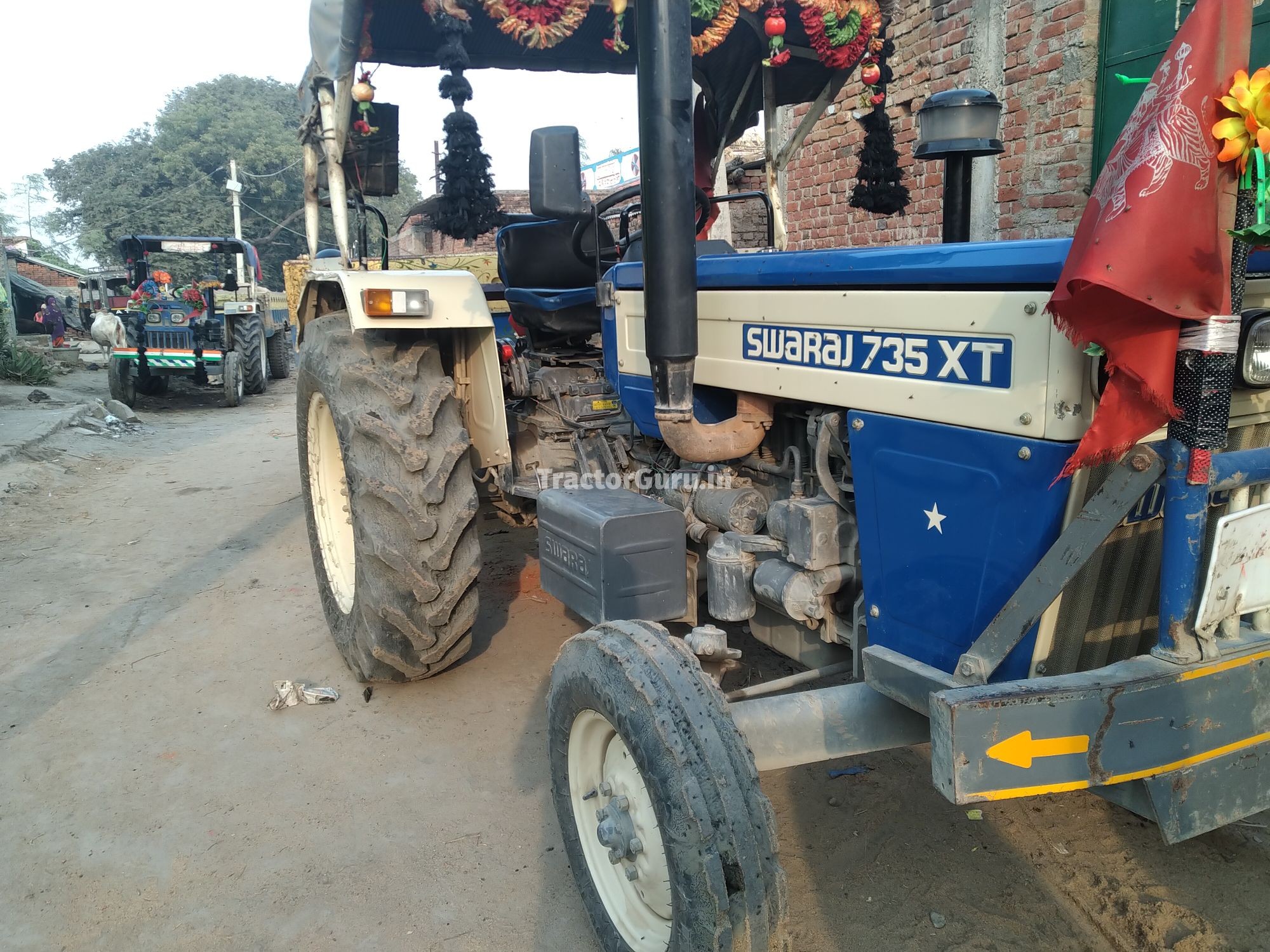 Swaraj 735 XT